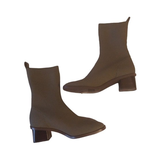 Everlane Shoes Everlane Olive Green 65 Glove Sock Boots Poshmark